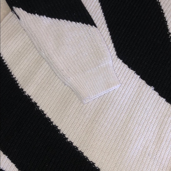 Mesh + Lace Sweater - Picture 2 of 4